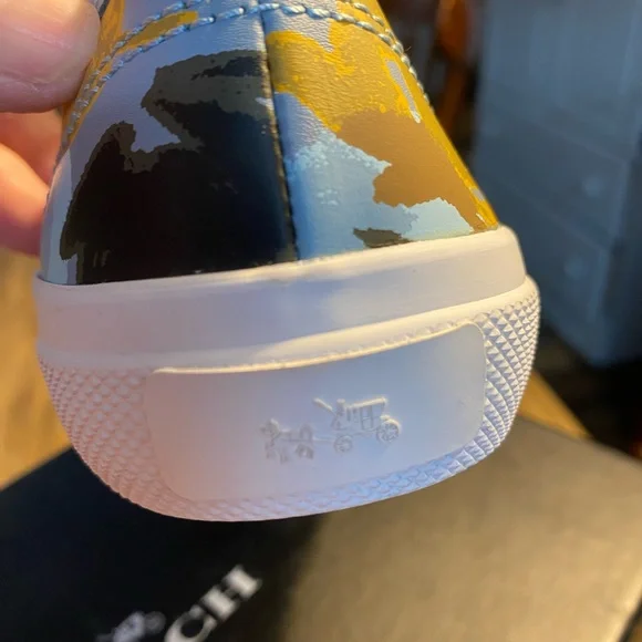 Coach Cornflower Blue Slip On Size 7.5 NIB - Picture 8 of 13